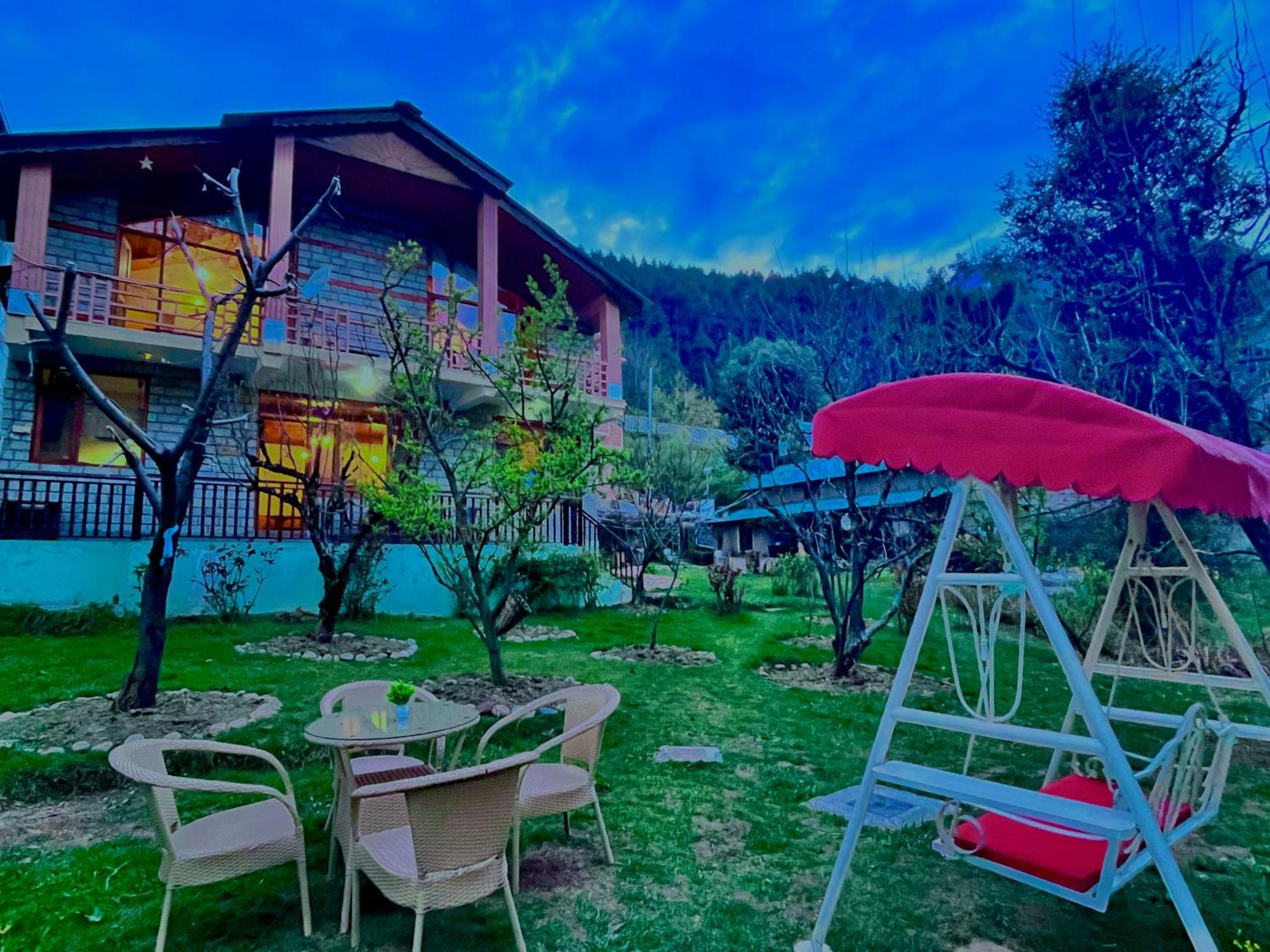 The Manu Emerald # Farmhouse # Top Selling Cottage In Manali # Peaceful Heritage Cozy Stay # Lawn With Bonfire # Most Awarded 外观 照片