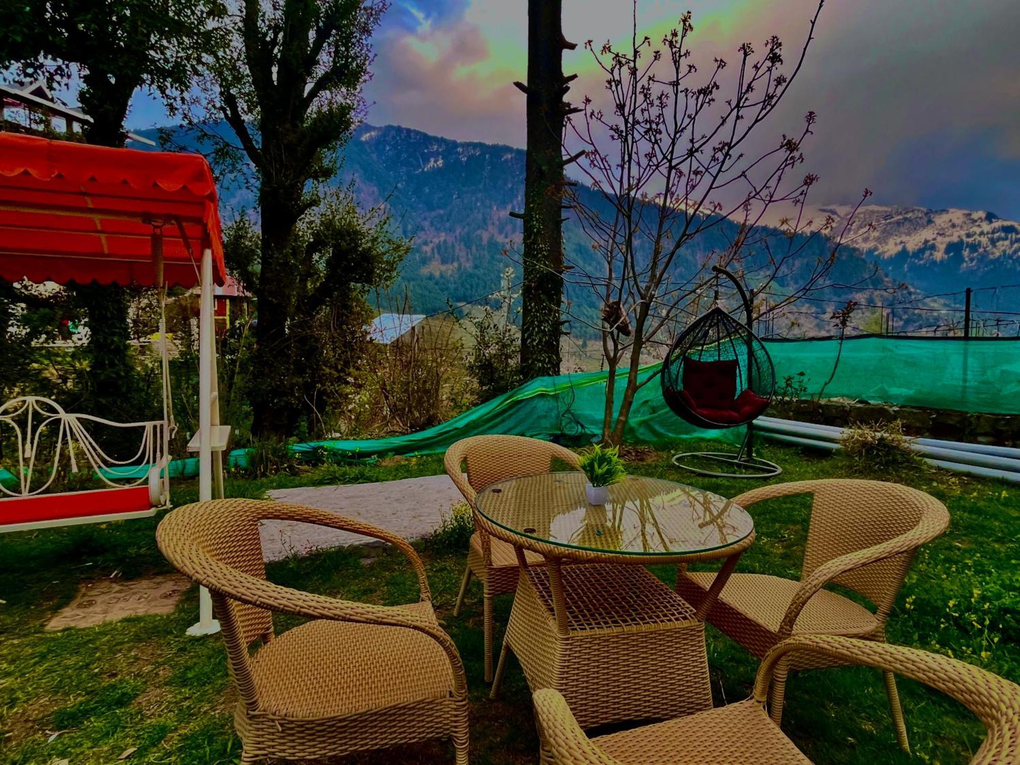 The Manu Emerald # Farmhouse # Top Selling Cottage In Manali # Peaceful Heritage Cozy Stay # Lawn With Bonfire # Most Awarded 外观 照片