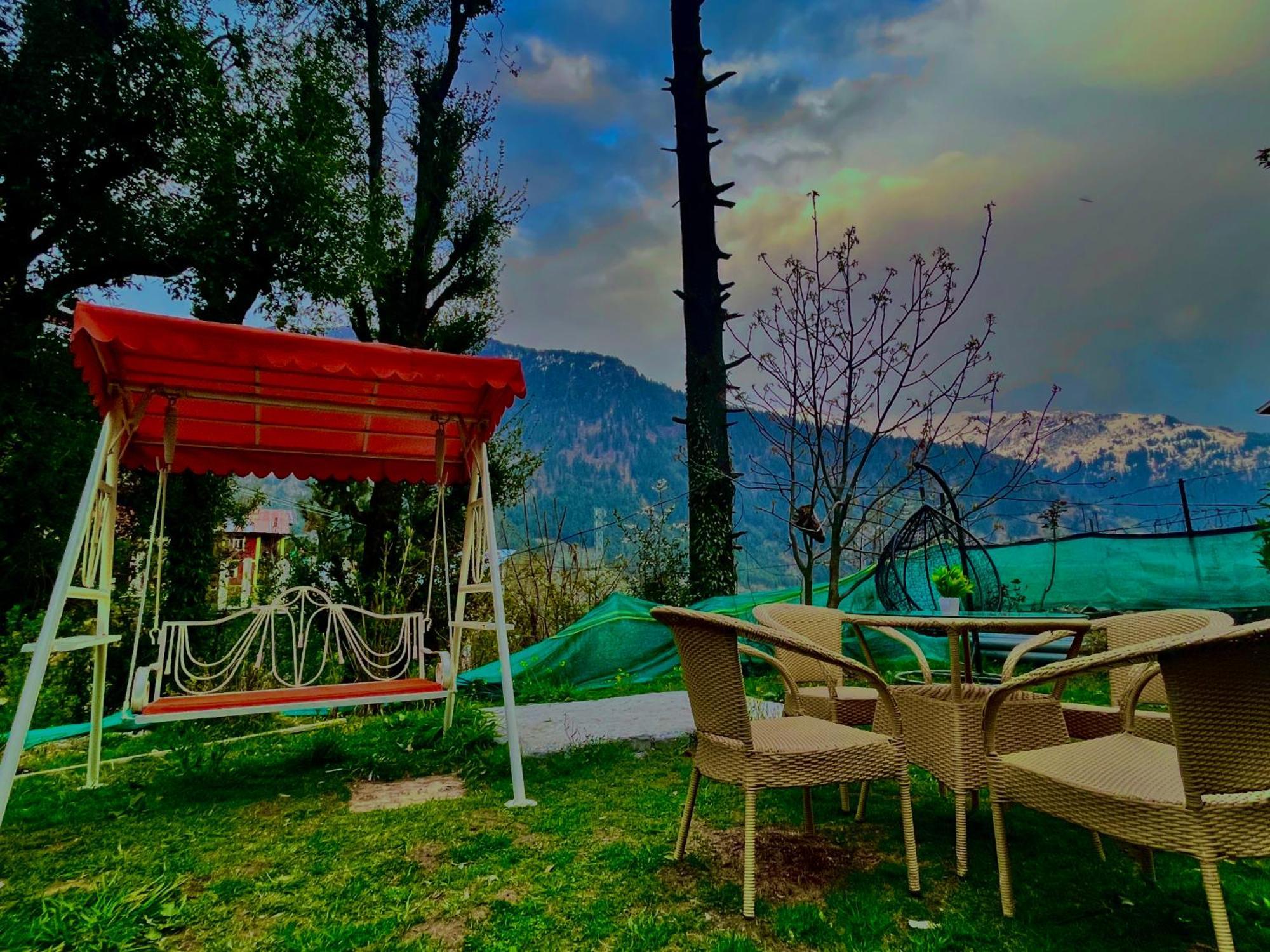 The Manu Emerald # Farmhouse # Top Selling Cottage In Manali # Peaceful Heritage Cozy Stay # Lawn With Bonfire # Most Awarded 外观 照片