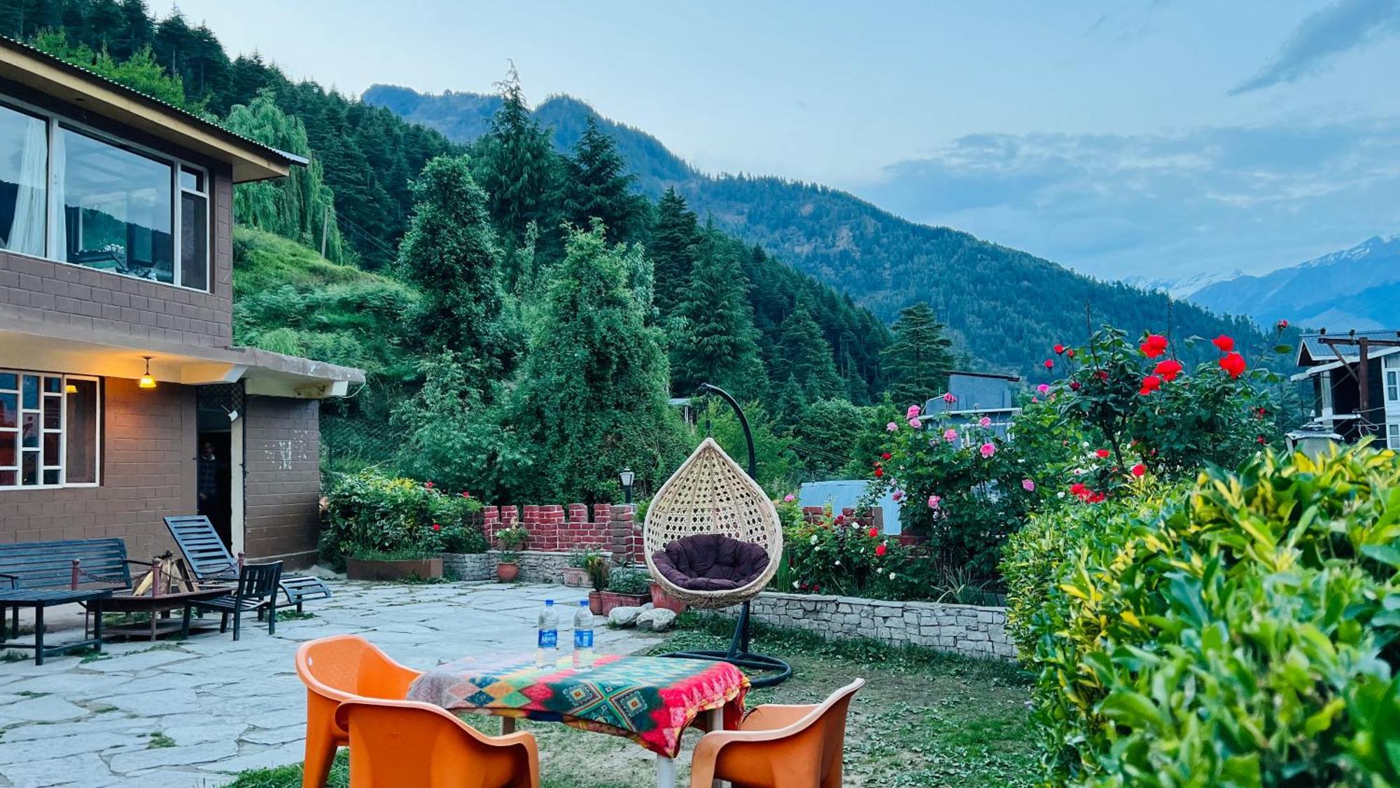 The Manu Emerald # Farmhouse # Top Selling Cottage In Manali # Peaceful Heritage Cozy Stay # Lawn With Bonfire # Most Awarded 外观 照片